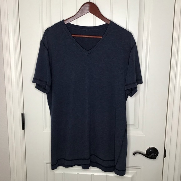 Lululemon V Neck Blue Short Sleeve T Shirt. - Picture 2 of 11
